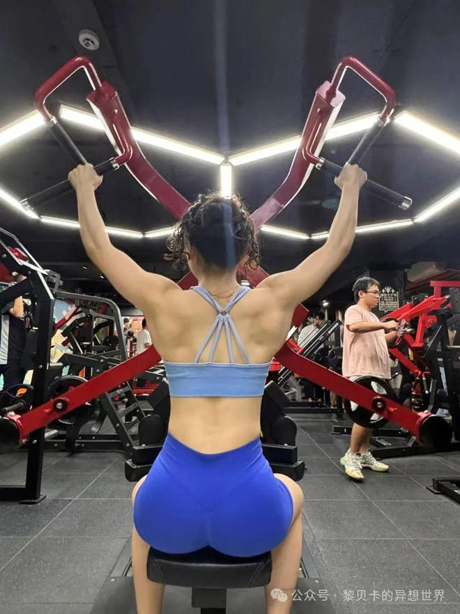 21點：又美又會穿！她們的生活好精彩！