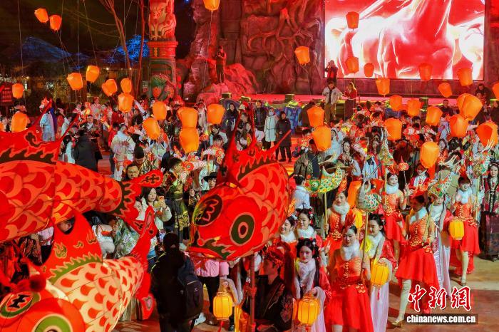 賭博：（新春走基層）湖北宜都：“國潮非遺”引遊人